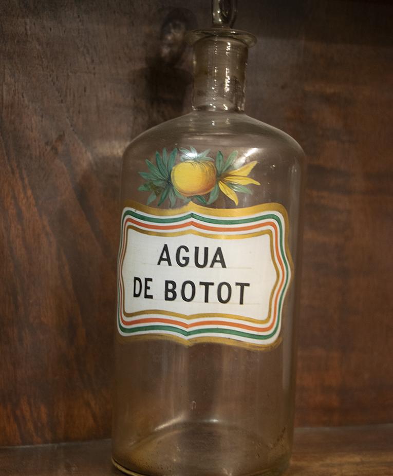 Frasco de vidrio de agua de Botot