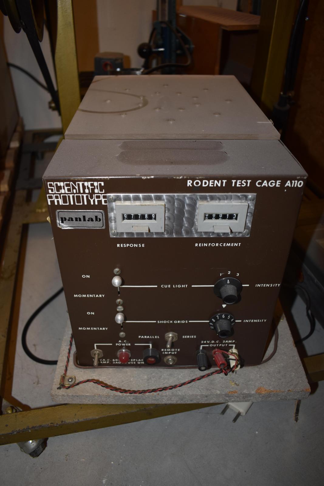 imagen de una camara de condicionamiento operante