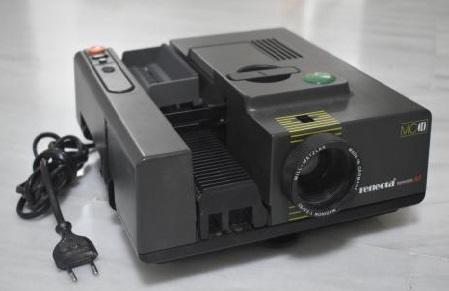 imagen de perfil de un proyector de diapositivas